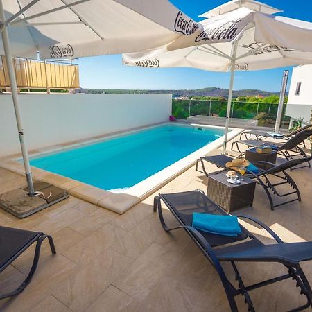 Apartment Jerry With Private Pool Milna  Exterior foto