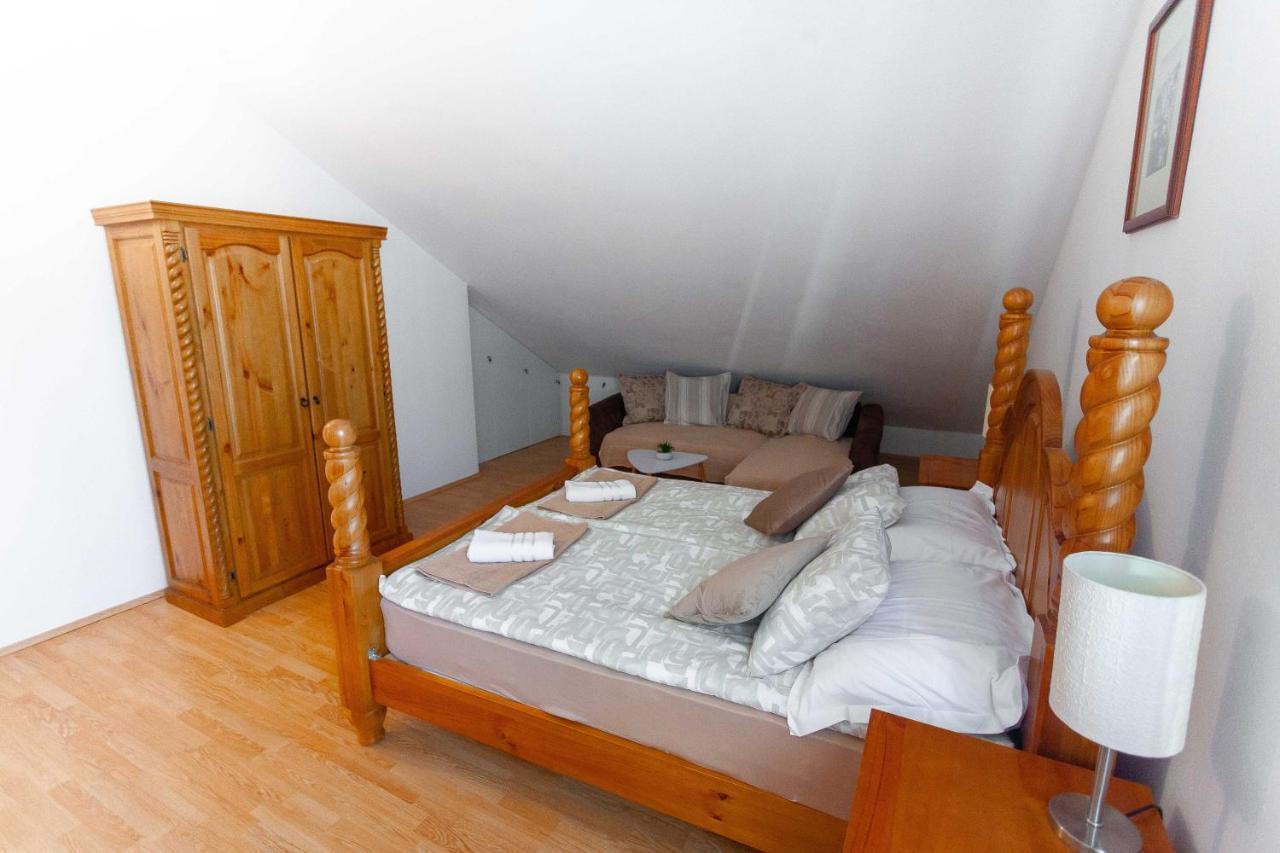 Apartment Jerry With Private Pool Milna  Exterior foto
